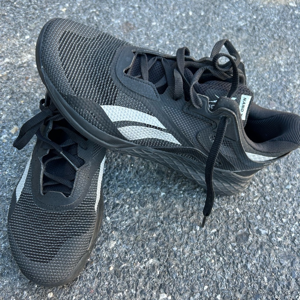 Reebok Black and Gray Athletic Sneakers with Mesh Design